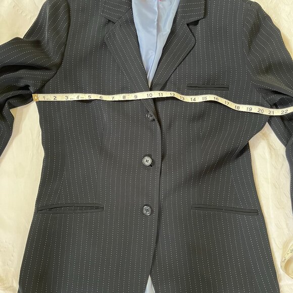 ANNE KLEIN 14 NAVY BLUE  Pinstripe 2-piece Jacket PANT SUIT - A Classic ! - Picture 5 of 13